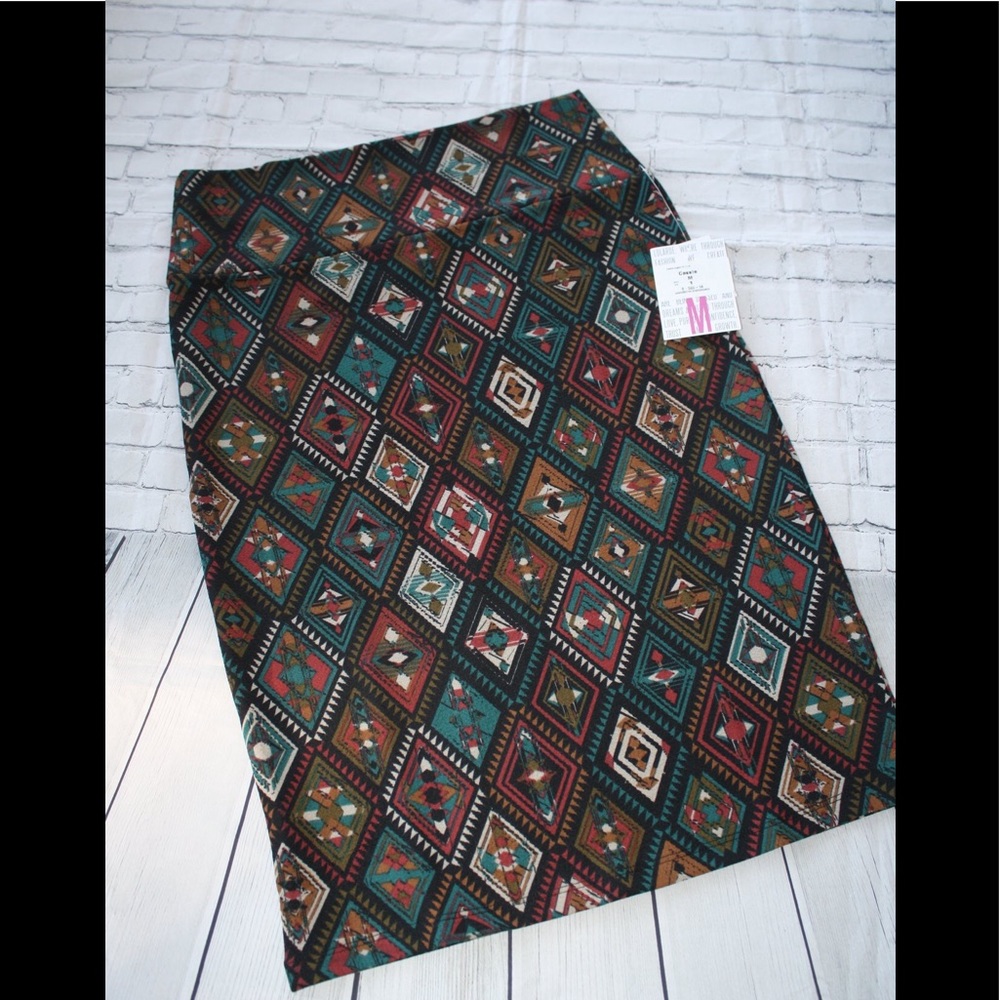 LuLaRoe Cassie skirt